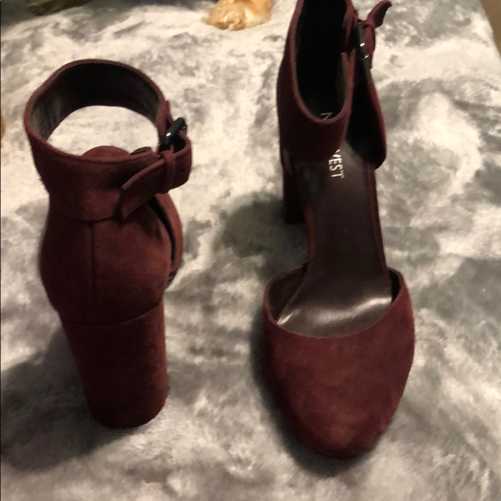 High heels - Picture 3 of 3